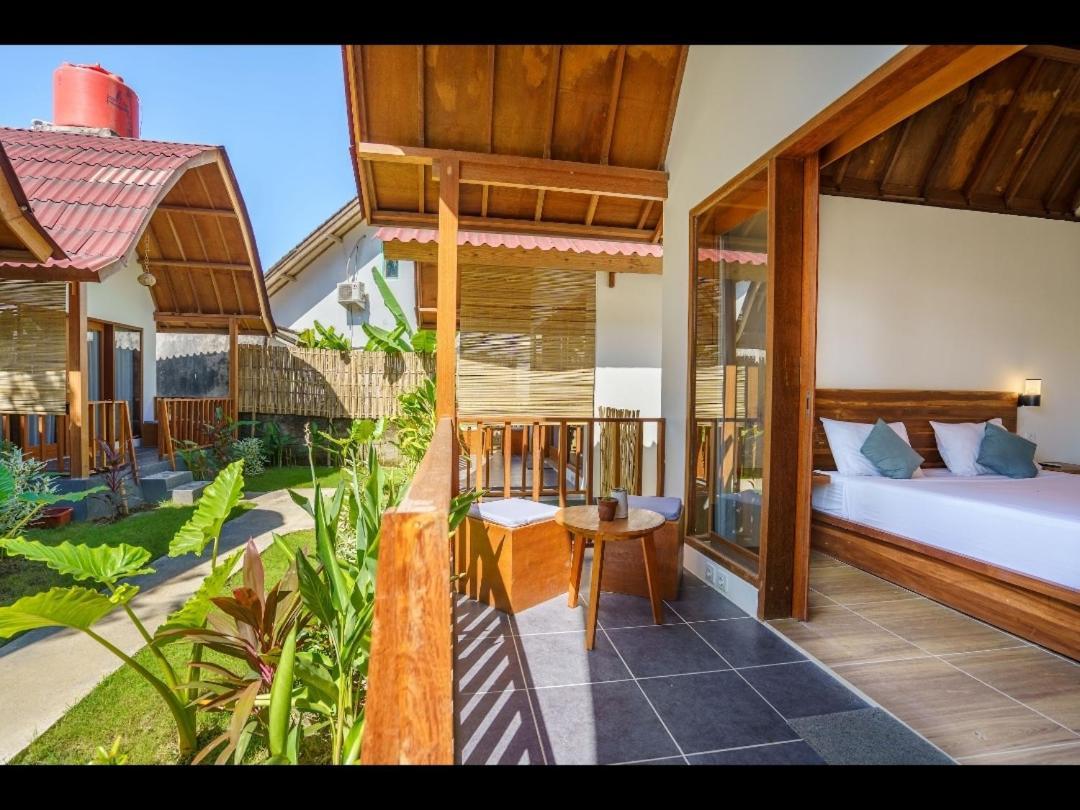 Отель Twiny'S Kuta  Экстерьер фото